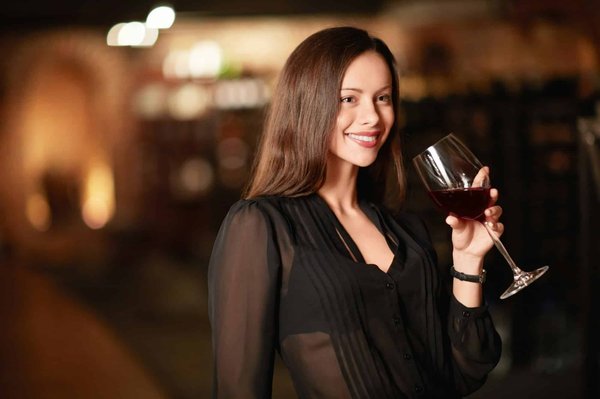 Quelles sont les meilleures pratiques pour un service de dégustation de bières artisanales américaines dans un pub?